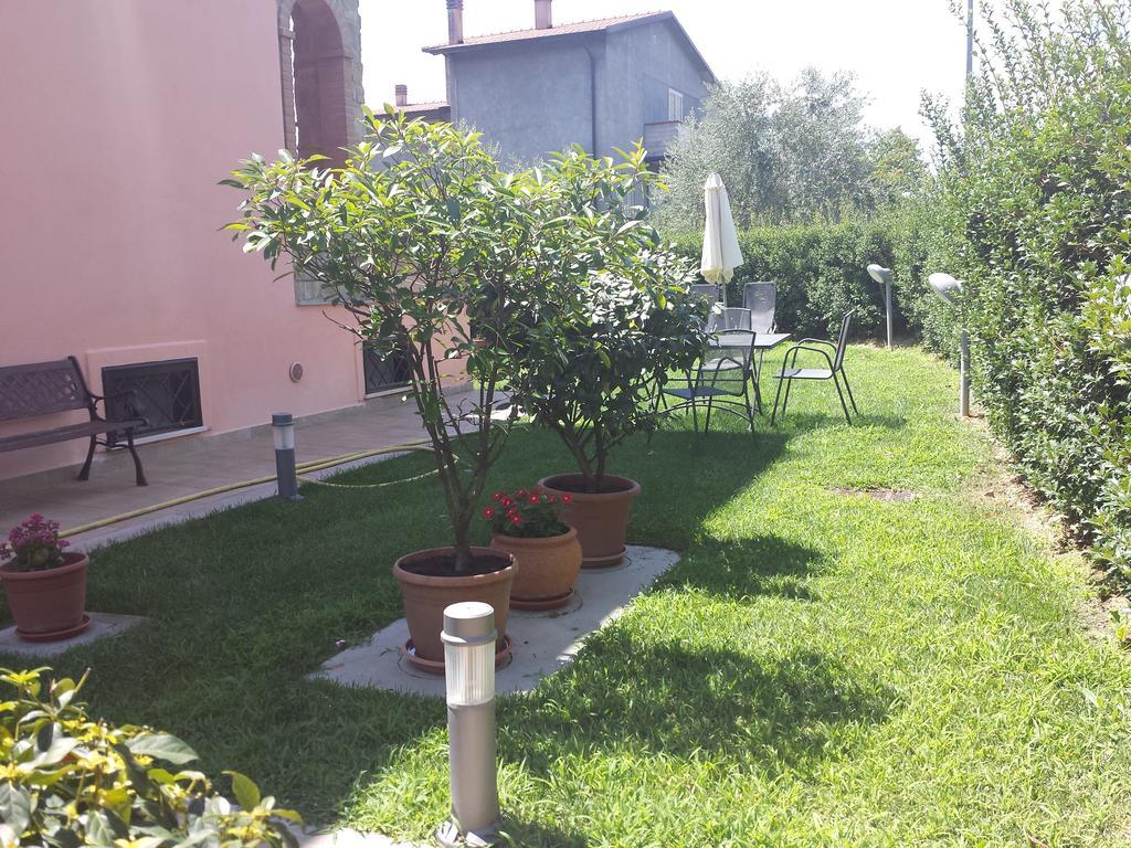 Garden B&B Arezzo Exteriör bild